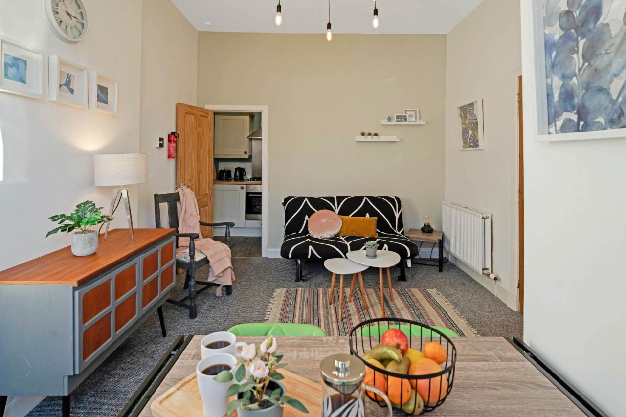 Cozy With Character Logie Green Central Main Door Flat เอดินบะระ ภายนอก รูปภาพ